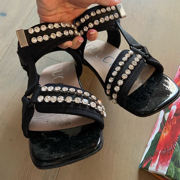 Authentic GUCCI rhinestone sandals, size 6.5 excellent condition, Teva style - Picture 7 of 16